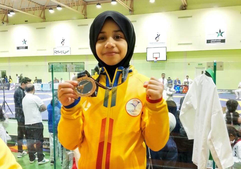 في بطولة المملكة للقتال والبومسي:  لاعبة الترجي “الاء ابو الرحي ” تحصد  البرونزية لفئة الفراشات