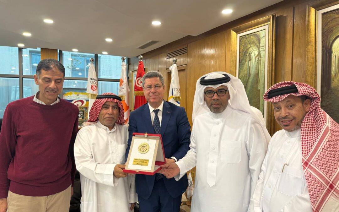 خلال استقباله وفد النادي الدولي للإعلام الرياضي..رئيس اللجنة الأولمبية التونسية يؤكد على دور الإعلام الرياضي ورسالته