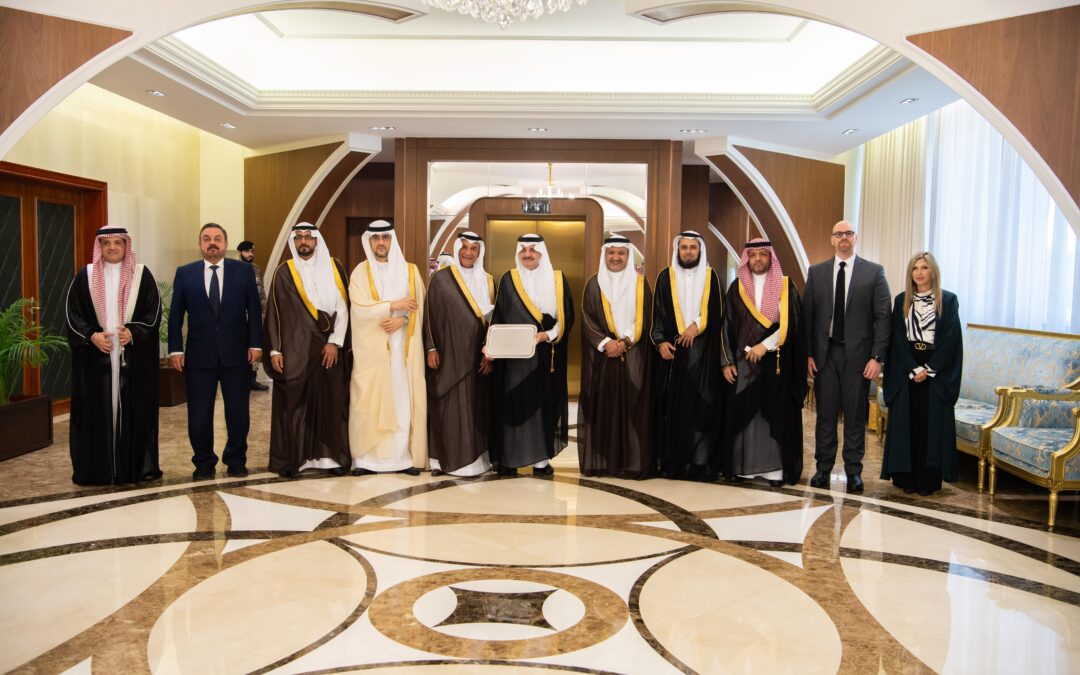 أمير الشرقية يدشن مستشفى مغربي للعيون والأسنان في الدمام