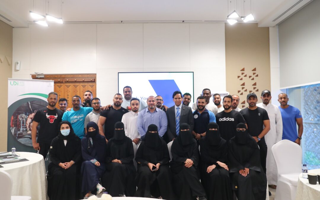 اختتام دورة المدربين التمهيدية لرفع الأثقال بمشاركة 26 متدرب ومتدربة