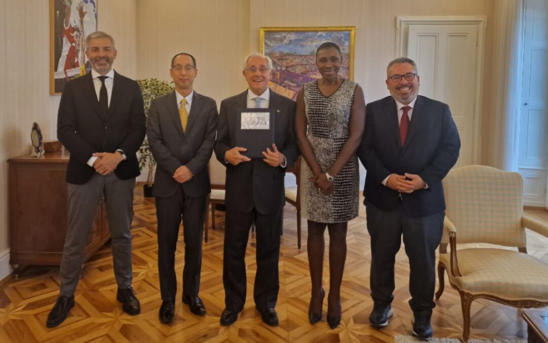 الاتحاد الدولي لكرة الطائرة يدعم مشاريع اللعبة في جميع أنحاء العالم