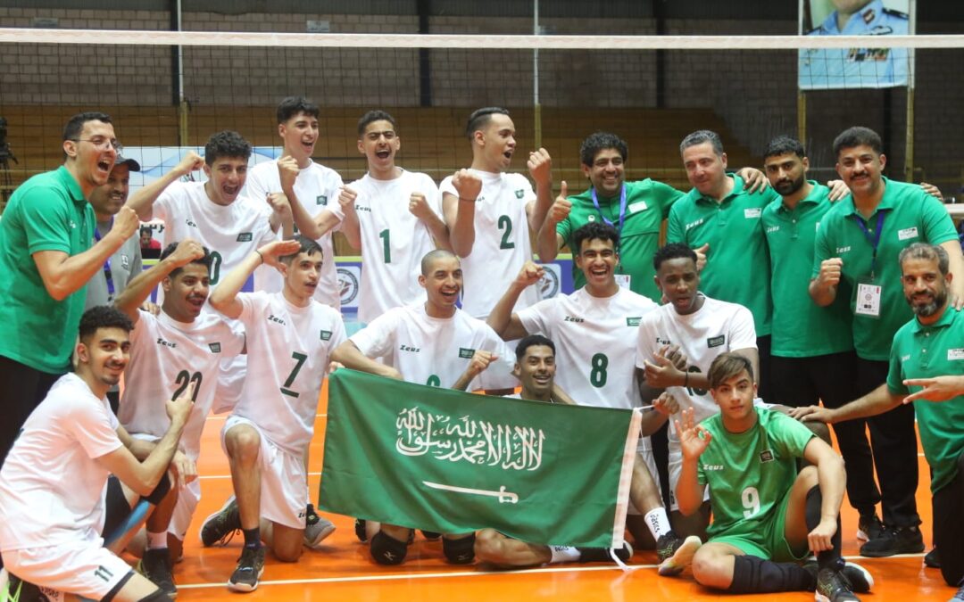 في ثاني مبارياته في البطولة العربية ..أخضر الطائرة يواصل انتصاراته ويتخطى البحرين