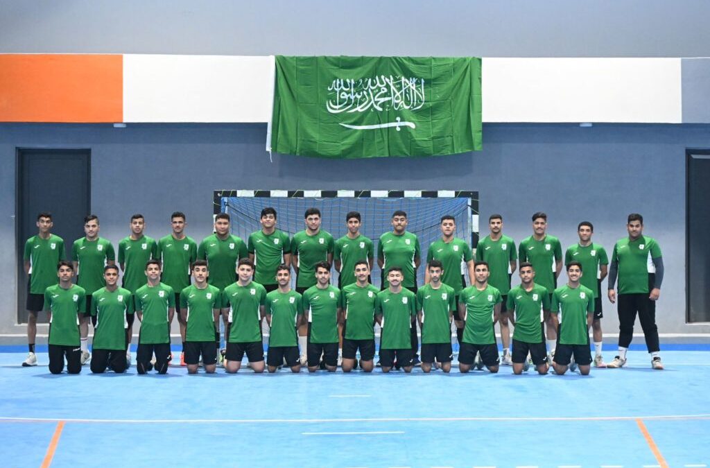 أشبال أخضر اليد يواجهون البحرين في نهائي البطولة العربية