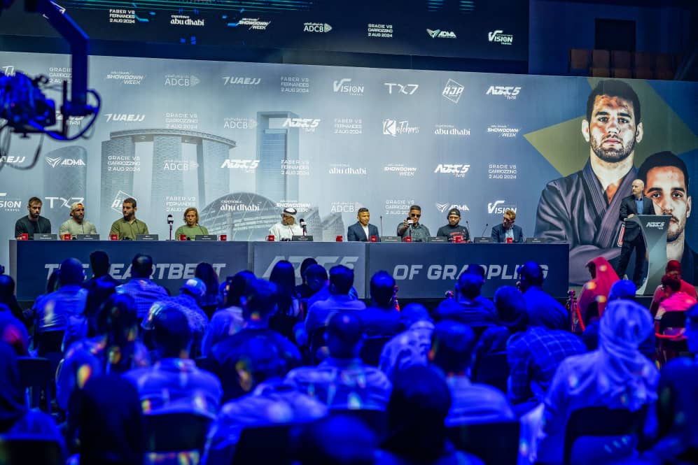 “أبوظبي اكستريم 5” جاهزة للإنطلاق “الجمعة” بنخبة من المقاتلين في أبوظبي