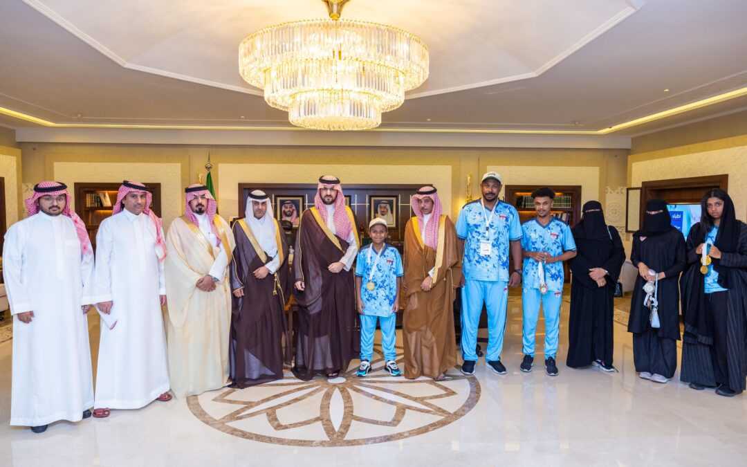 نائب أمير الشرقية يستقبل رئيس مجلس إدارة نادي القرية العليا الرياضي