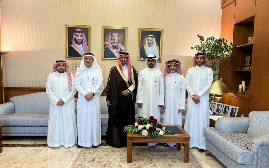 محافظ القطيف يلتقي رئيس وأعضاء جمعية مضر الخيرية