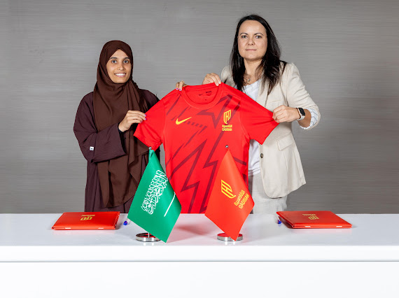 القادسية يضم اللاعبه رنا حسن