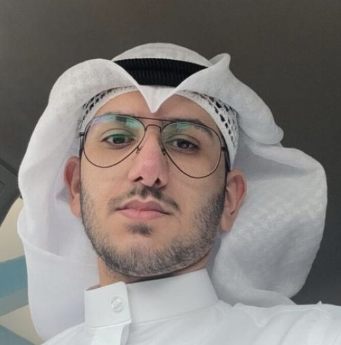 جامعة الكويت تمنح “محمد الفرج “شهادة البكالوريوس في الحقوق