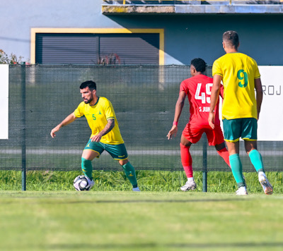 الخليج ينتصر على البطائح الإماراتي وديًا