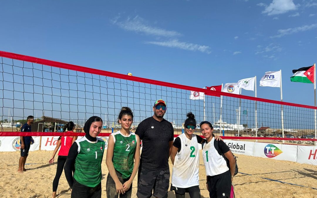 أخضر السيدات يتاهل لدور الـ 8 في البطولة العربية للكرة الطائرة الشاطئية