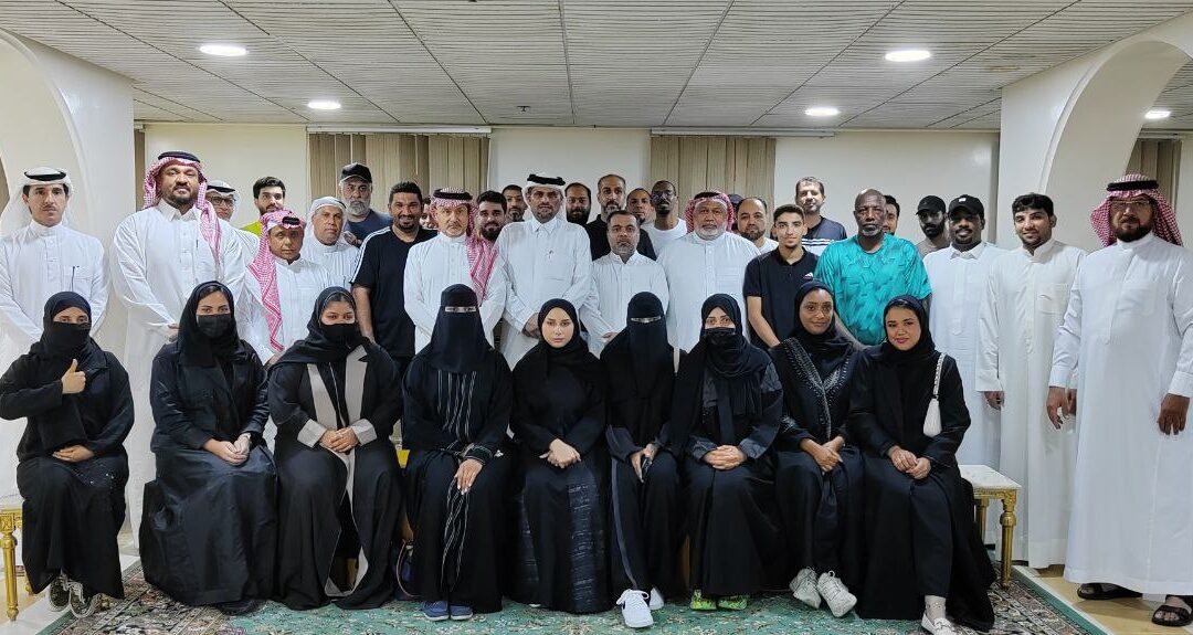 لجنة الحكام في المنطقة الشرقية بالاتحاد السعودي للكرة الطائرة تعقد لقاءها السنوي وتكرم العالمي “عبدالرحمن الدوسري”