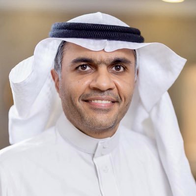 “الهمل ” شخصية تبهرك في كل محفل