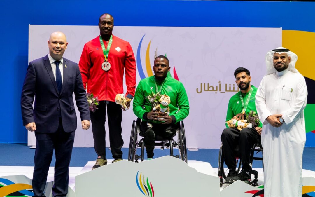 عدنان وهوساوي أبطال ذهب رفع الأثقال البارالمبية