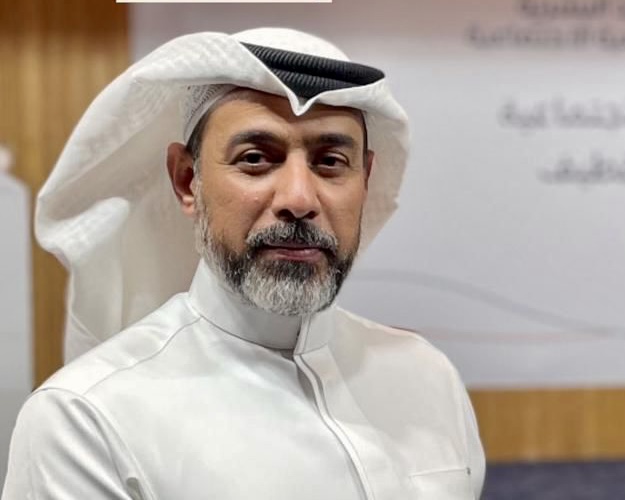 ١١٨ مستفيد يناقشون  التخطيط الاستراتيجي بالموارد البشرية بسيهات