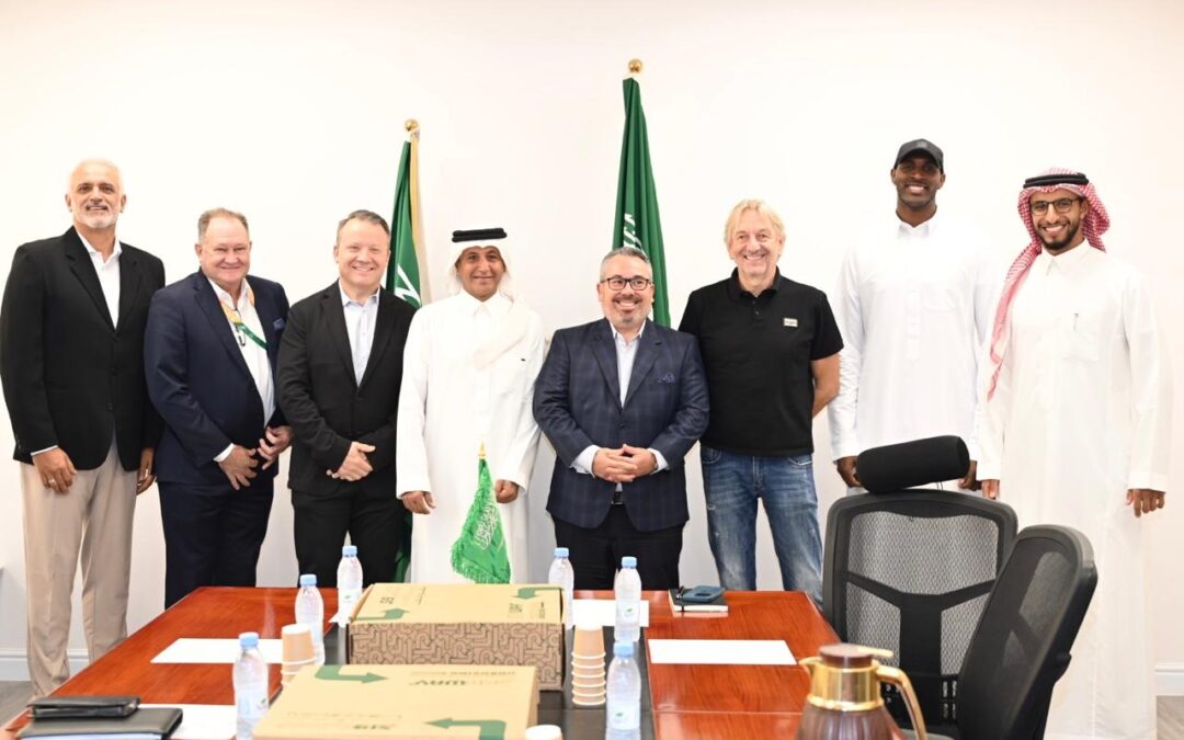 التقى بالزغببي ..الأمين العام للاتحاد الدولي يشيد بالتطور الملحوظ للطائرة السعودية