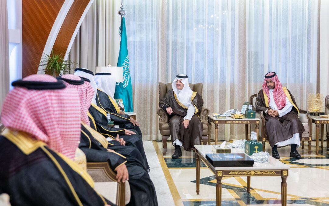 أمير الشرقية يستقبل أعضاء مجلس إدارة نادي النهضة الرياضي 