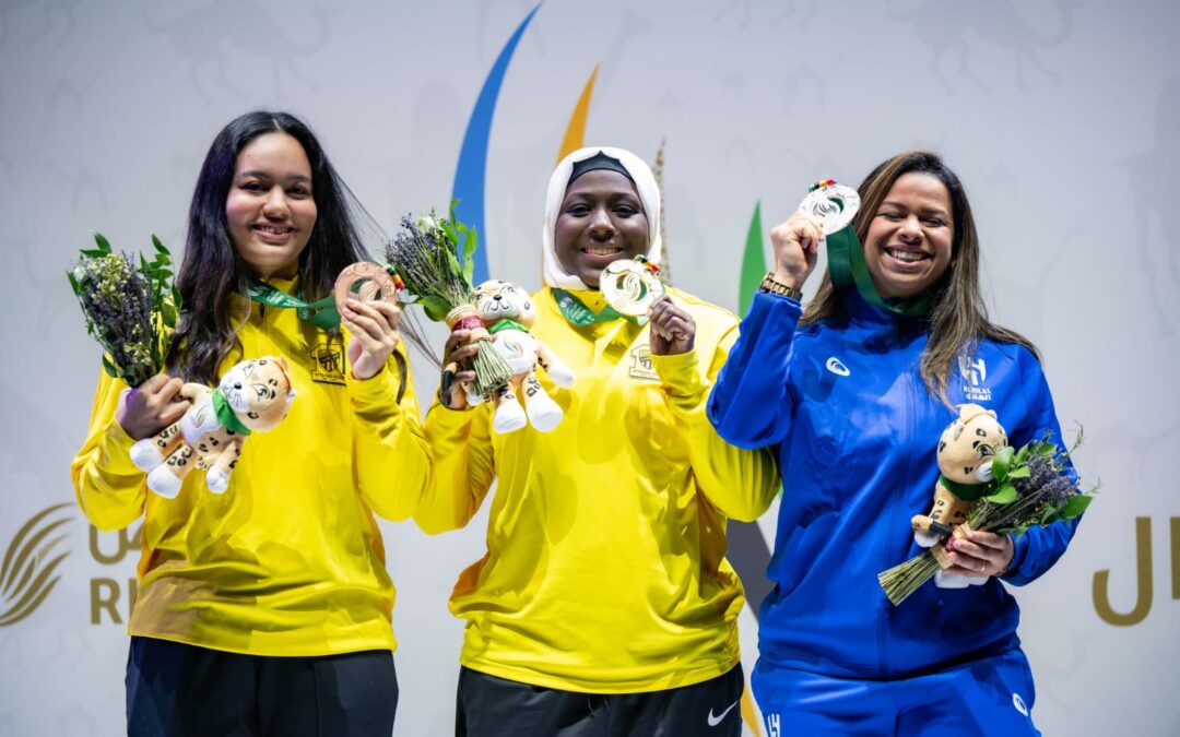 زينب والخزعل والقيصوم أبطال الأثقال