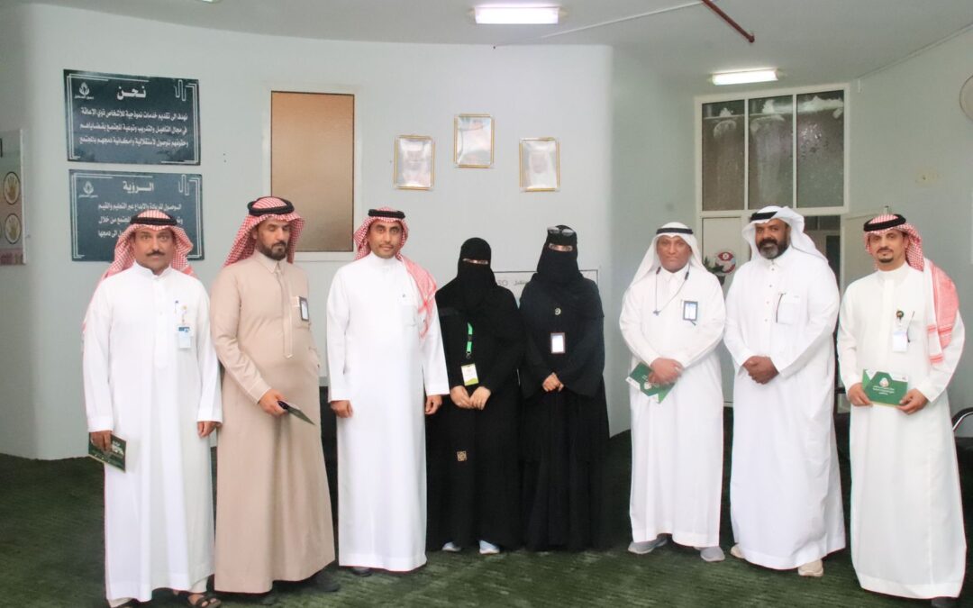 مدير عام فرع وزارة الموارد البشرية والتنمية الاجتماعية بالجوف يزور مركز غصون بطبرجل