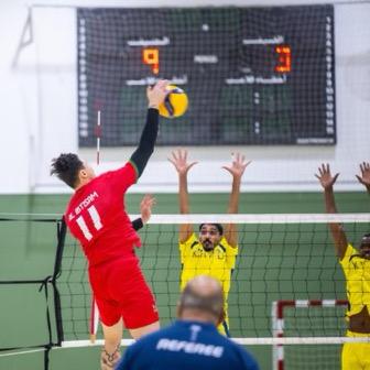 الابتسام يتصدر دوري ممتاز الطائرة بعد فوزه على النصر