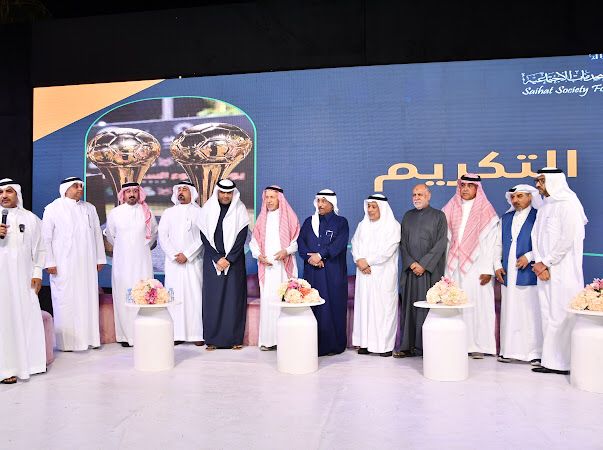 “سعادة” تكرم نادي الخليج نظير إنجازاته الاستثنائية