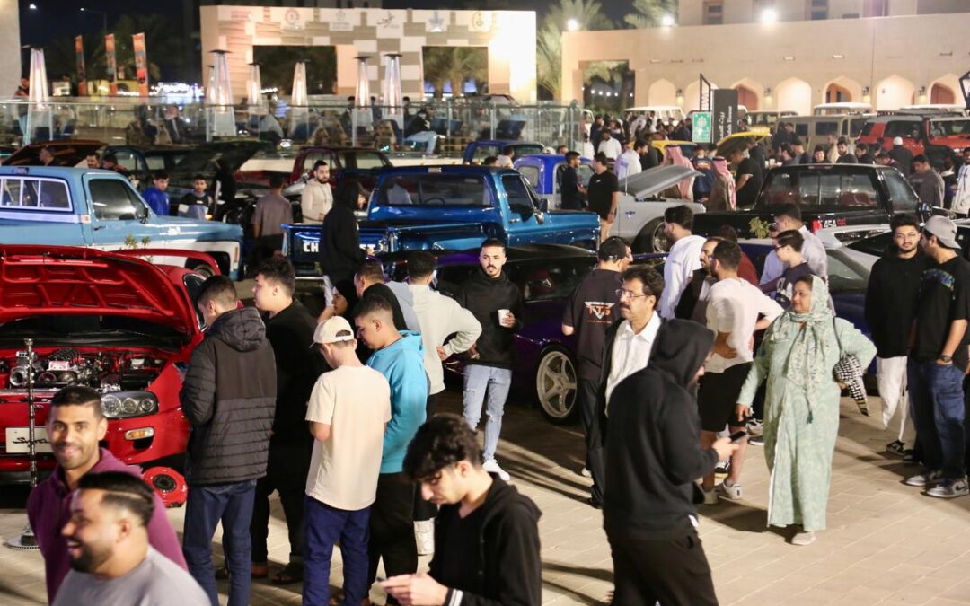 450 سيارة “كلاسيكية وفارهة ومعدلة” تستقطب زوار عرض الرامس للسيارات