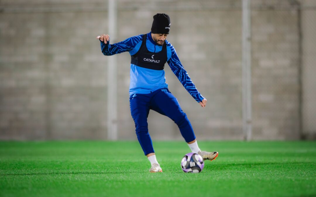 ذيب يفتح المدرجات مجانًا لجماهير النموذجي و”قوميز” يُكثّف تحضيراته لمواجهة القادسية