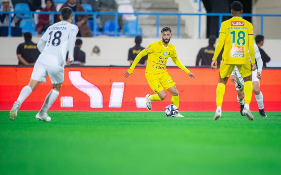 نسور الدانة تحلّق في سماء نجران