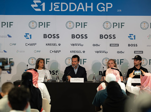 وسط حضور إعلامي متميز.. إقامة المؤتمر الصحفي الاستباقي لبطولة العالم للقوارب الكهربائية “E1” بجدة