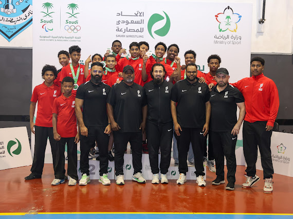 القادسية يحرز 16 ميدالية في بطولة الشرقية للملاكمة