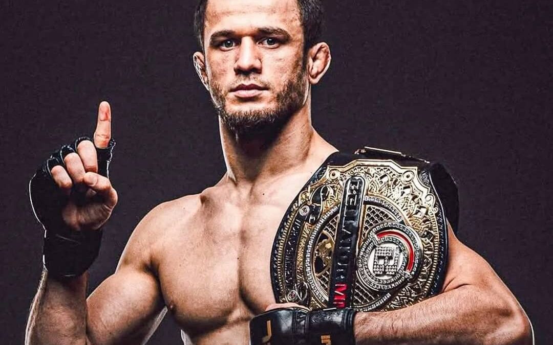 ليلة قتال استثنائية بحضور جماهيري كبير الروسي نور محمدوف يكسب النزال الرئيسي لـ “طريق الأبطال إلى دبي”