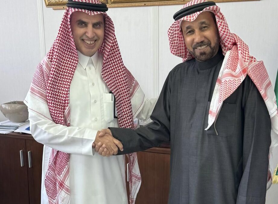 جمعية تاروت الخيرية ومكتب التعليم الخاص بالمنطقة الشرقية يبحثان آفاق التعاون المستقبلي