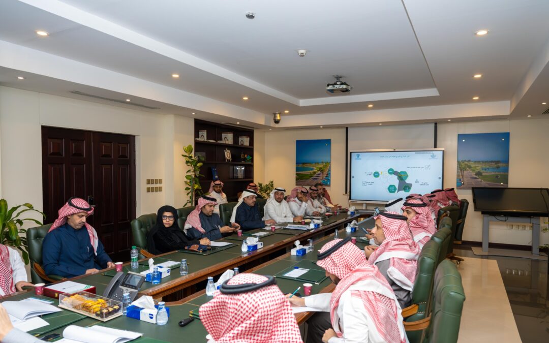 أمانة الشرقية تستعرض أعمالها لمشاريع تصريف مياه الأمطار