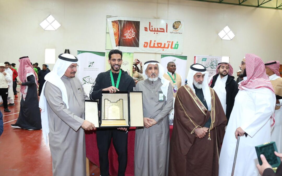 د .القحطاني توج الأبطال : اختتام بطولة خماسية كرة القدم للصم بمدراس شرق الرياض 