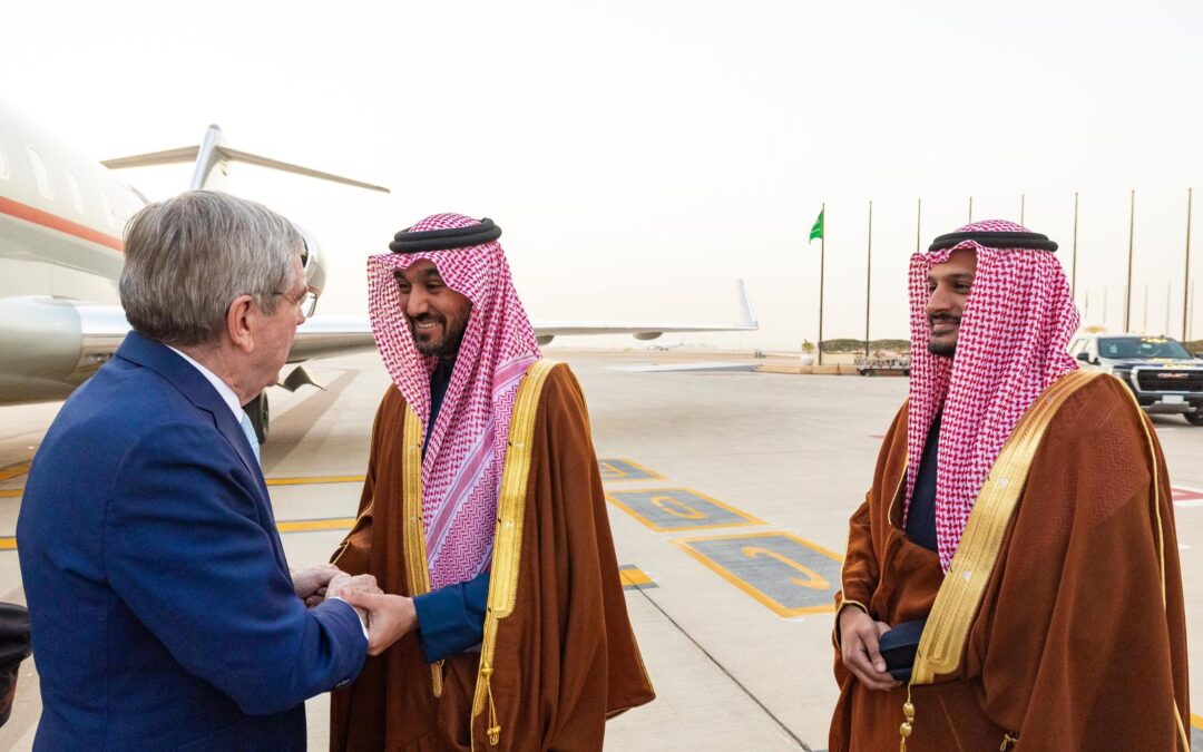 الفيصل يستقبل رئيس الأولمبية الدولية في الرياض