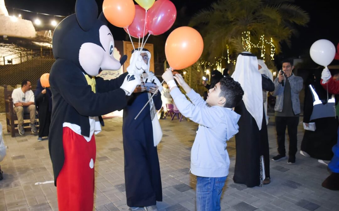 بلدية محافظة القطيف تنظم مبادرة “فرحة العيد” وسط أجواء احتفالية وتفاعل واسع
