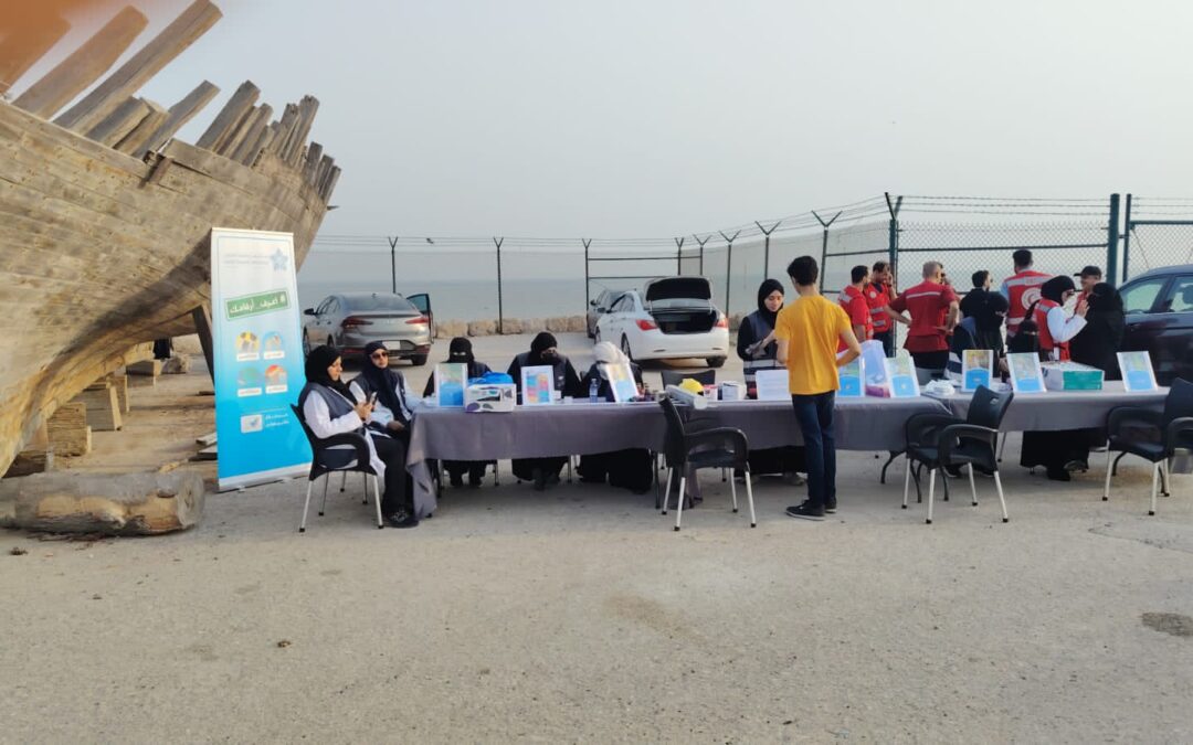 خلال حملة تجمع الشرقية الصحي “صيف بصحة” .. شبكة القطيف الصحية تنشر تحذيرات صحية من الإجهاد الحراري في الصيف