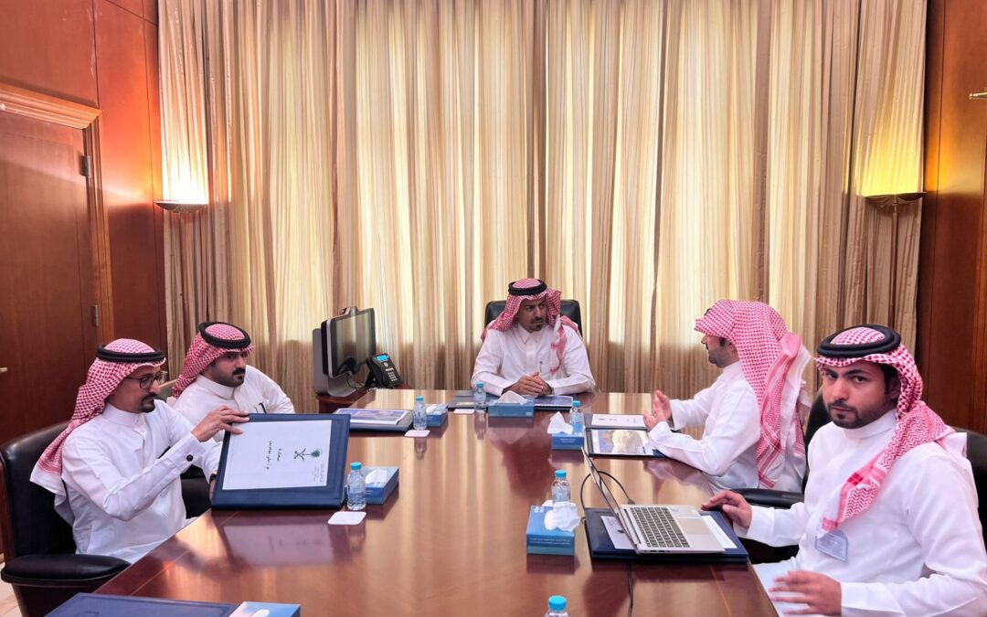 محافظ القطيف يطّلع على مشاريع شركة المياه الوطنية وخطط استكمال الربط بشبكة المياه المحلاة