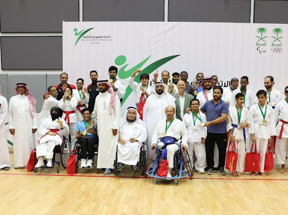 القادسية يرسم الفرحة على أبطال “الباراكاراتيه”