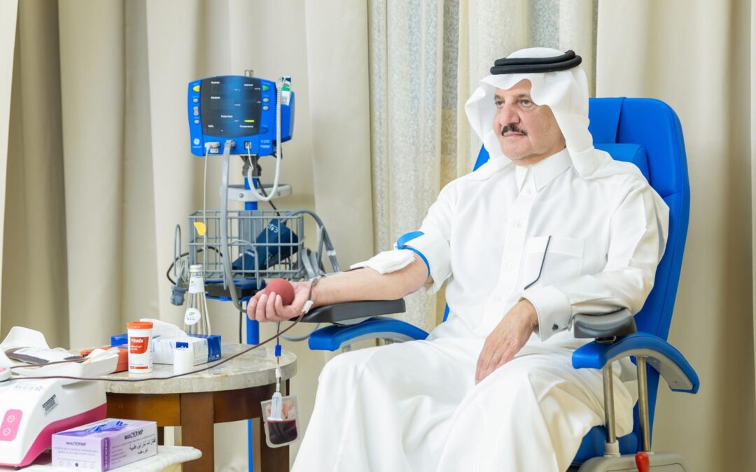 سمو أمير المنطقة الشرقية يشارك في الحملة الوطنية للتبرع بالدم التي أطلقها سمو ولي العهد