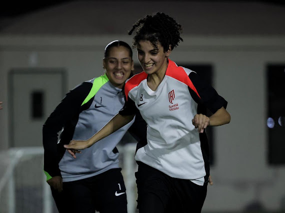 سيدات القادسية تحت 17 يختتمن التحضيرات ويغادرن إلى جدة لمواجهة الأهلي