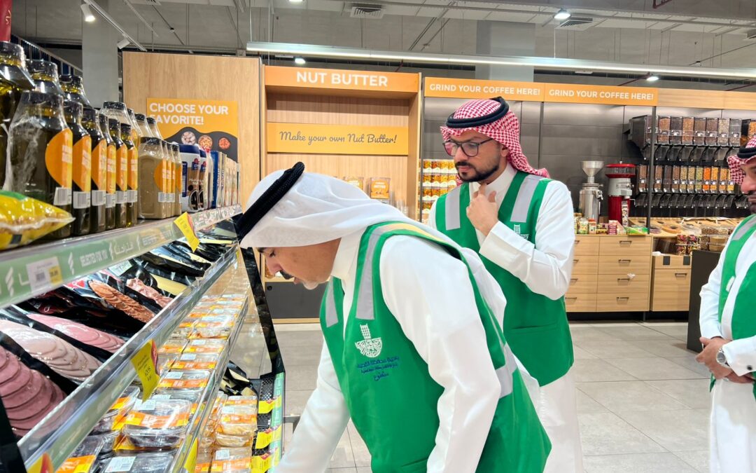 بلدية محافظة القطيف تطلق مبادرة “ختم الأمان الغذائي” تزامنًا مع اليوم الوطني للغذاء