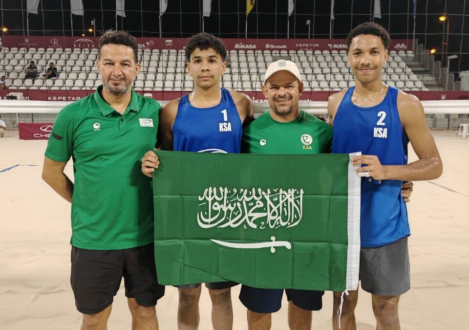 أخضر  الشاطئية تحت 18 عامًا يبدأ مشواره العالمي بانتصار على قطر