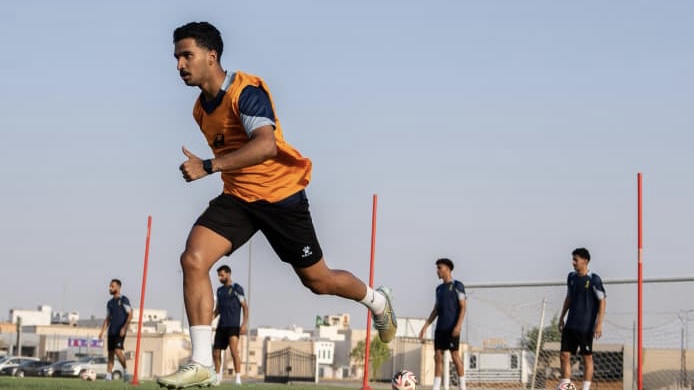 الفريق الأول بنادي الجيل يواصل تحضيراته لانطلاقة الموسم الرياضي 2025-2026 م