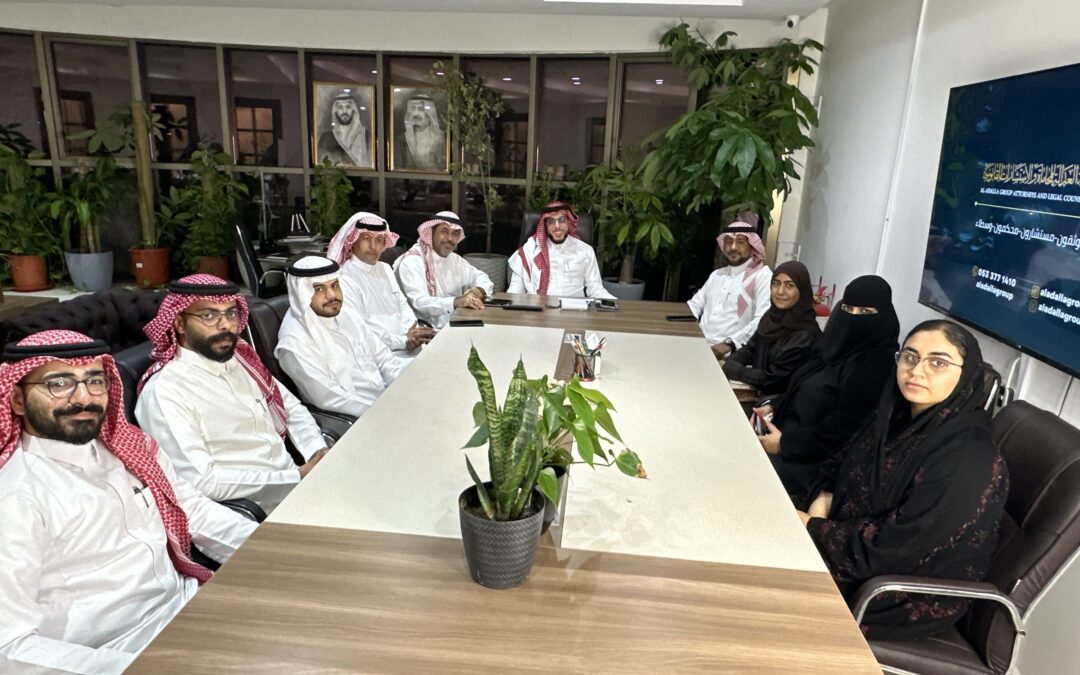 فرسان الرياضة تزور مجموعة العدالة للمحاماة والاستشارات القانونية والمحامي” الفرج ” يرحب بهم ويشيد بجهود الصحيفة