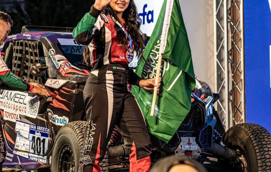 البطلة السعودية مها الحملي تشارك في “باها القصيم تويوتا “وتؤكد ان المنطقة تزخر بالكثير من المقومات السياحية والتراثية والزراعية والثقافية   