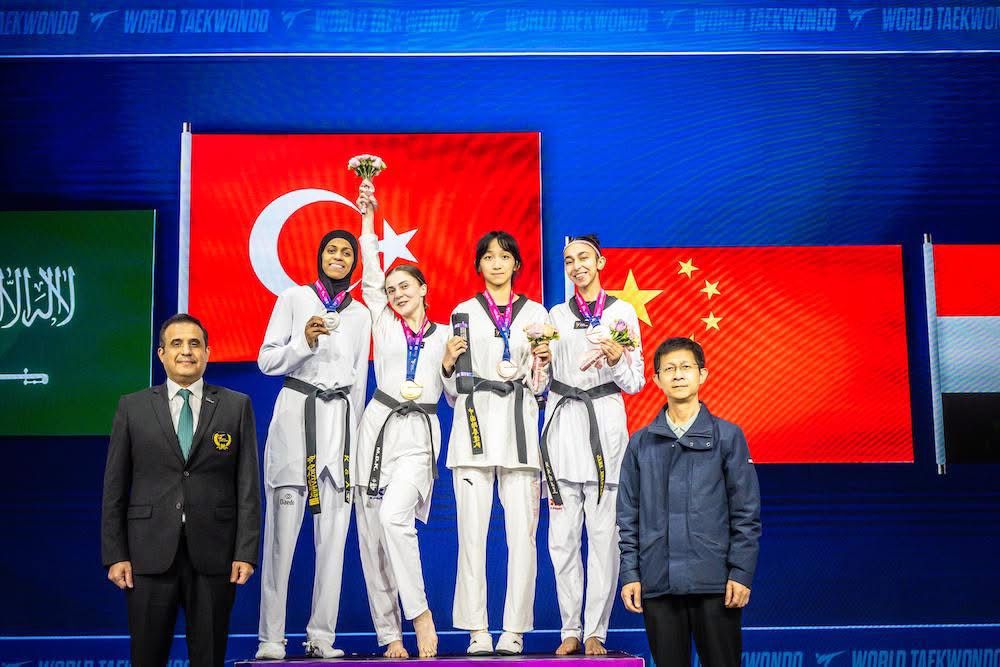 فضية العالم لدنيا أبو طالب..  الحربي: الإنجاز نتاج الرؤية والدعم اللامحدود لرياضة الوطن