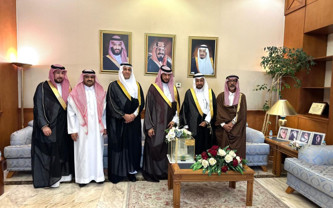 محافظ القطيف يطلع على جهود ومبادرات جمعيتي حزم أم الساهك وتاروت