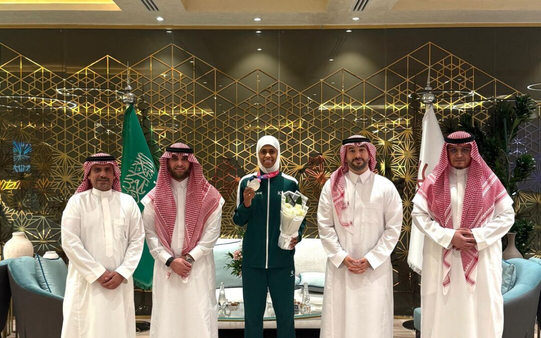 اتحاد التايكوندو يحتفي بالبطلة دُنيا أبو طالب بعد فضية العالم..والحربي: القادم أجمل