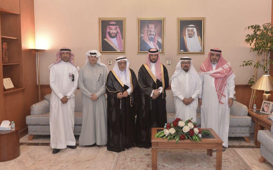 محافظ القطيف يلتقي جمعيتي البر بسنابس والفردوس لإكرام الموتى