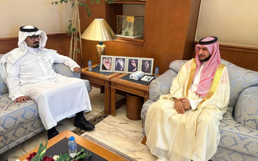 محافظ القطيف يلتقي المدير التنفيذي لقطاع الوسطى بشبكة الخدمات الصحية الطرفية